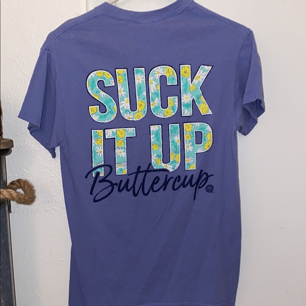 Country graphic tee!